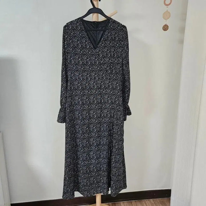 [SOLD OUT] 블랙 패턴 롱원피스(새상품)