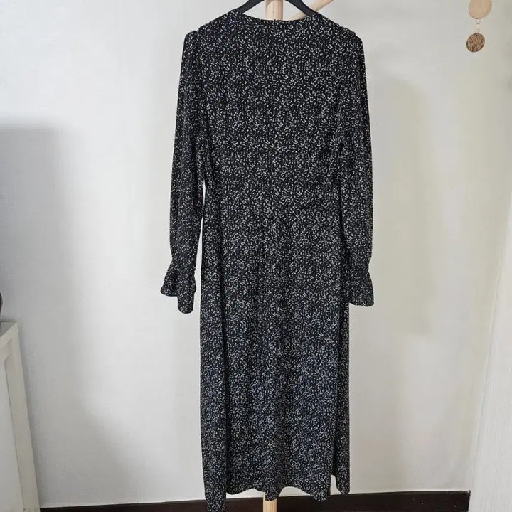 [SOLD OUT] 블랙 패턴 롱원피스(새상품)
