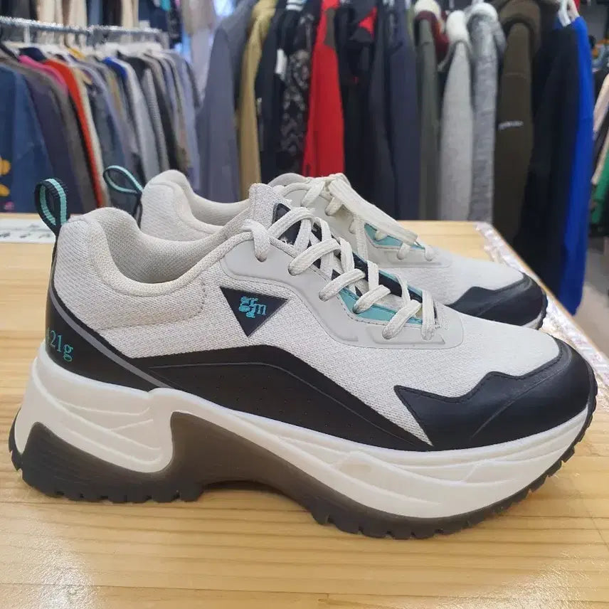 [BUNJANG] Gram Scandinavia 421g Ugly Sneakers / [상태좋음] 그램 스칸디나비아 421g 어글리 스니커즈 6cm (230)