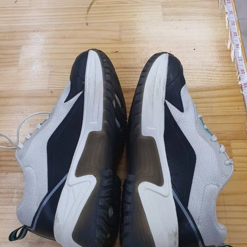 [BUNJANG] Gram Scandinavia 421g Ugly Sneakers / [상태좋음] 그램 스칸디나비아 421g 어글리 스니커즈 6cm (230)