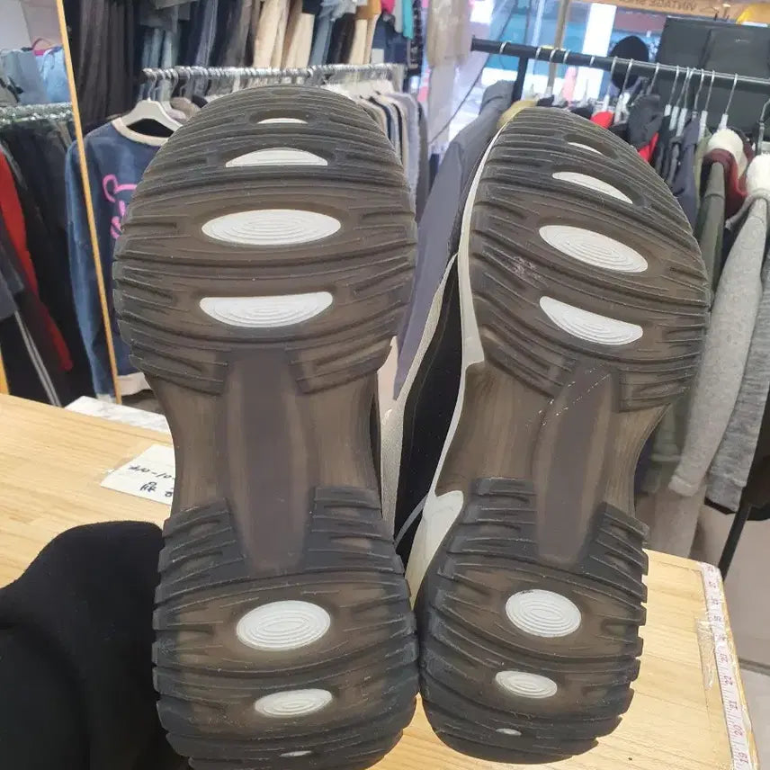 [BUNJANG] Gram Scandinavia 421g Ugly Sneakers / [상태좋음] 그램 스칸디나비아 421g 어글리 스니커즈 6cm (230)