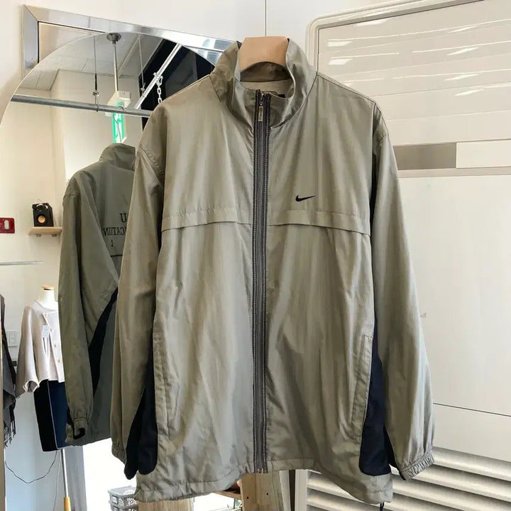 [BUNJANG] Nike Old School Windbreaker / 나이키 올드스쿨 바람막이 XL(105) Nike Windbreaker