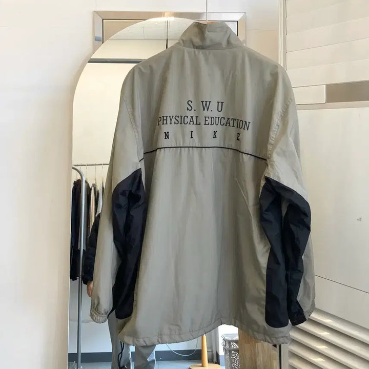 [BUNJANG] Nike Old School Windbreaker / 나이키 올드스쿨 바람막이 XL(105) Nike Windbreaker