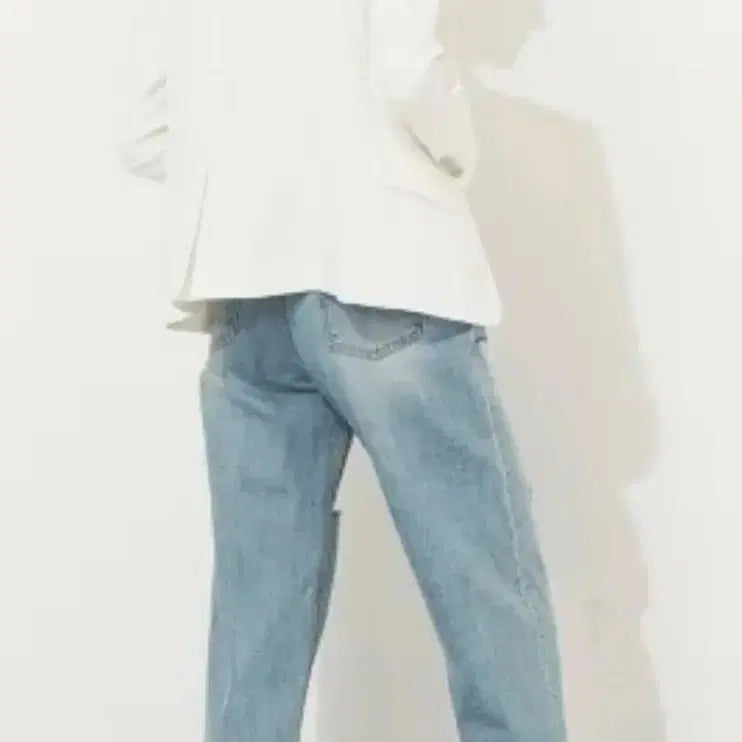 [BUNJANG] Hansome Time 2022 Distressed Straight Denim Pants / 한섬 타임 2022 디스트로이드 스트레이트 데님 팬츠