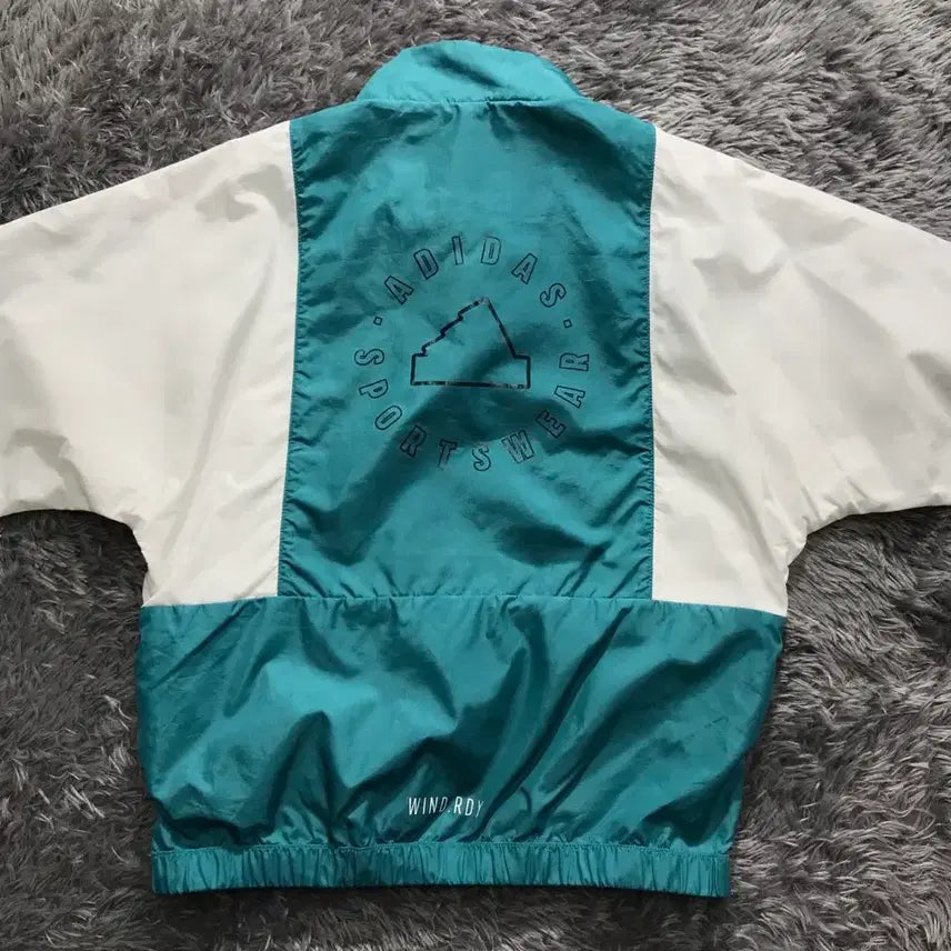 [BUNJANG] Adidas Kids Anorak Windbreaker / [키즈 130] 아디다스 바람막이 아노락/23년k18