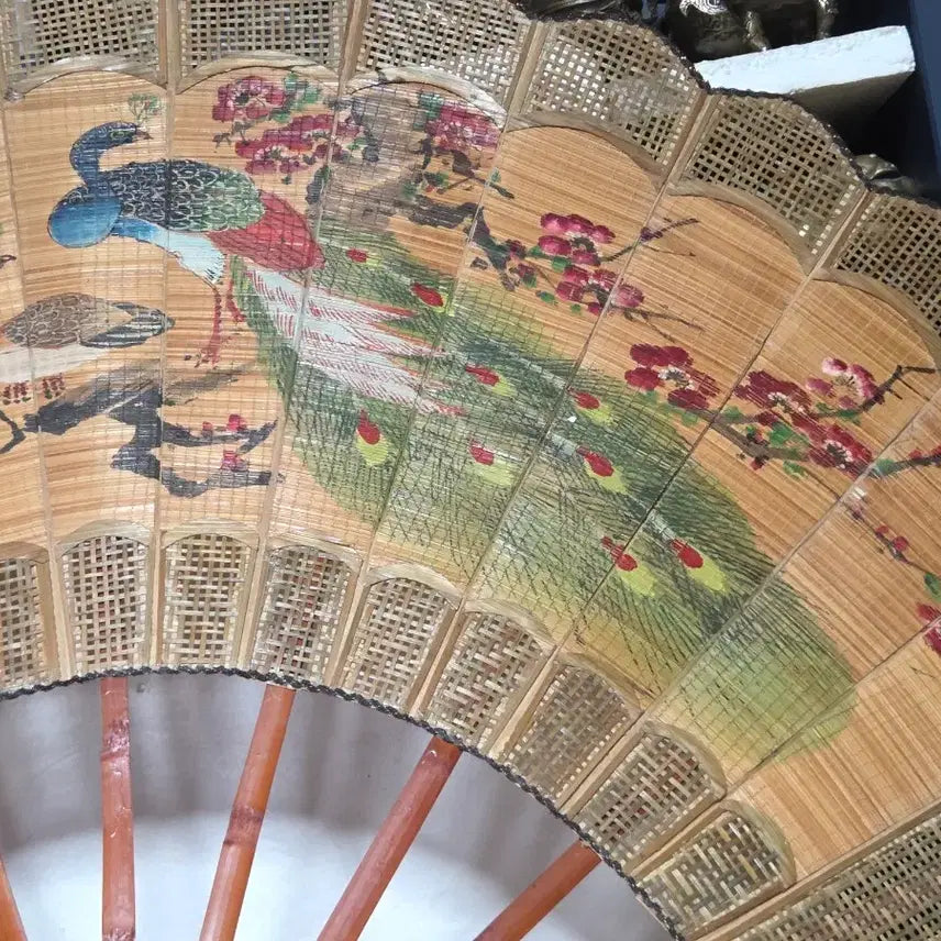 [BUNJANG] Bamboo Peacock Painting Decorative Fan / 대나무 공작 그림 부채 장식용