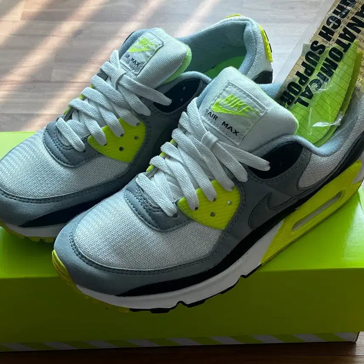 [BUNJANG] Nike Air Max 90 OG Volt Sneakers / 나이키 에어 맥스90 OG 볼트 255사이즈 판매
