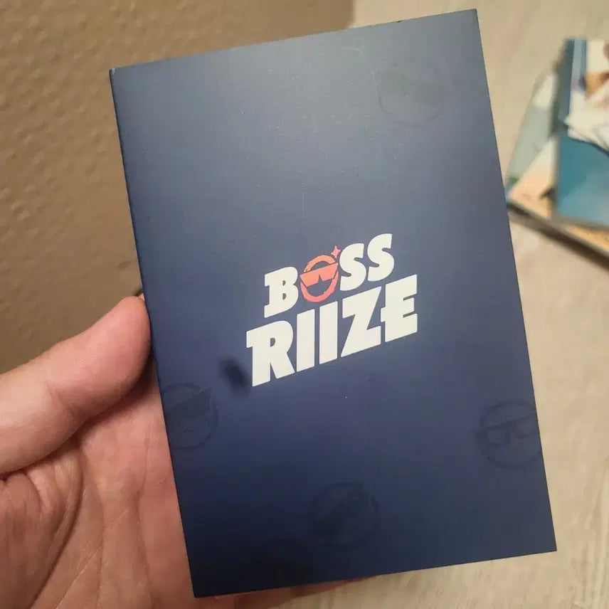 [BUNJANG] RIIZE Boss RIIZE Postcard Book / 라이즈 보스라이즈 엽서북