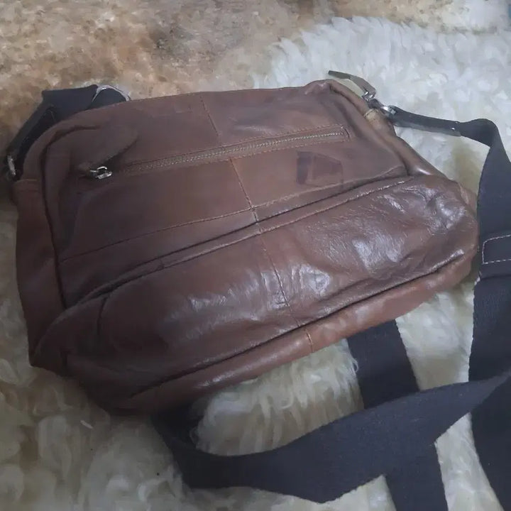 [BUNJANG] Brown Leather Crossbody Bag / 브라운 가죽 크로스백