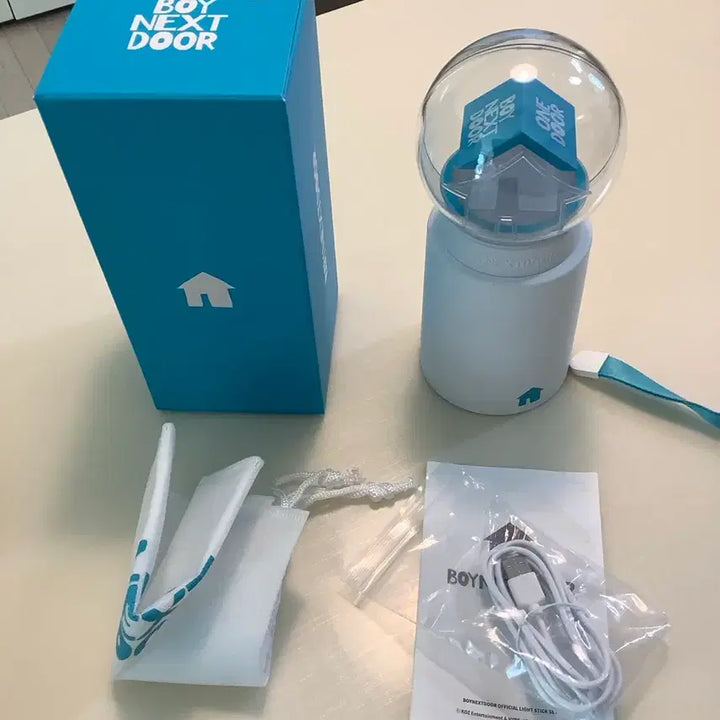 [BUNJANG] BOYNEXTDOOR Official Lightstick / 보이넥스트 도어 응원봉 원더스틱