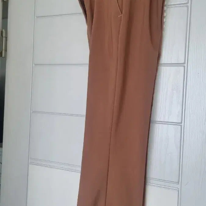 [BUNJANG] Wide Fit Brown Slacks (Women&