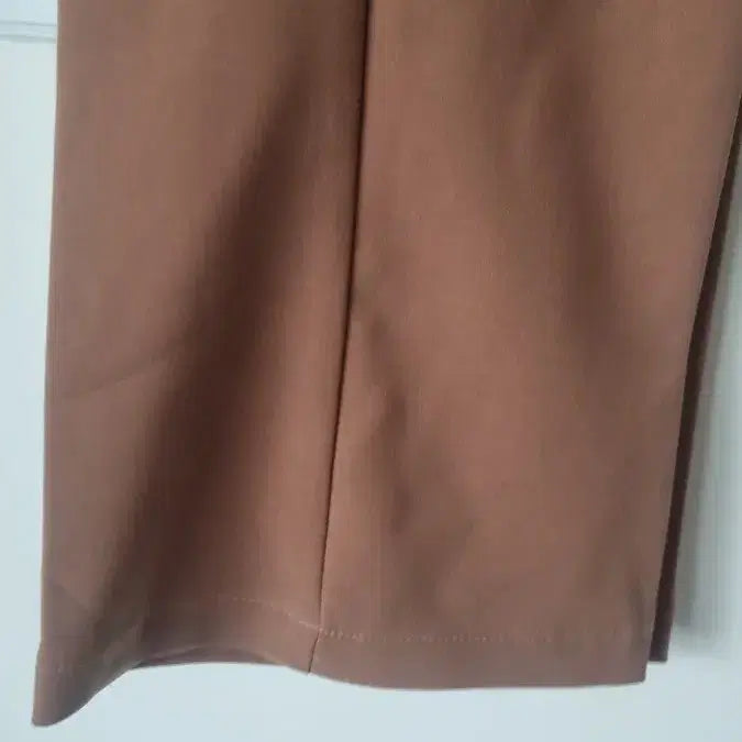 [BUNJANG] Wide Fit Brown Slacks (Women&