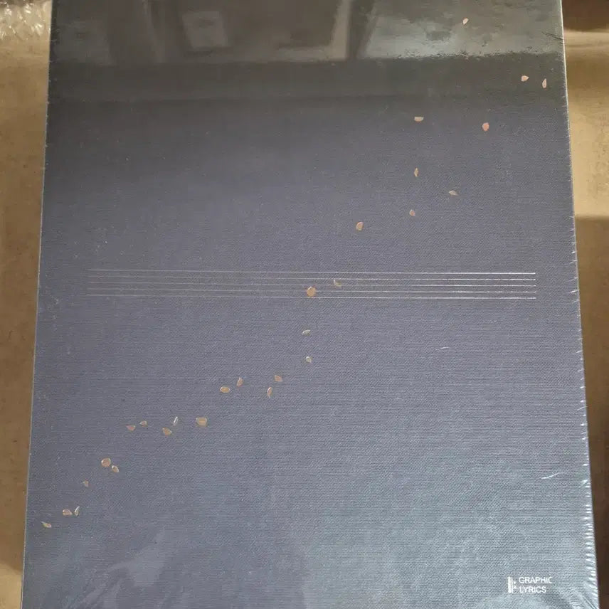 [BUNJANG] BTS Graphic Lyrics Artbook (Sealed) / (미개봉)BTS 방탄소년단 그래픽리릭스 아트북