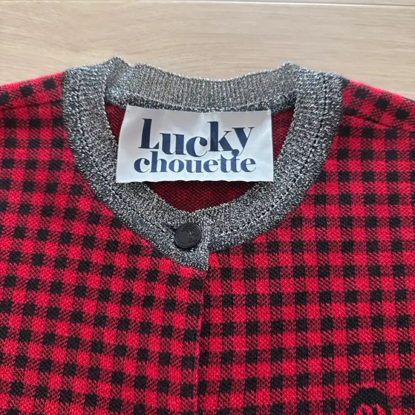 [SOLD OUT] 럭키슈에뜨 레드 블랙 체크 가디건