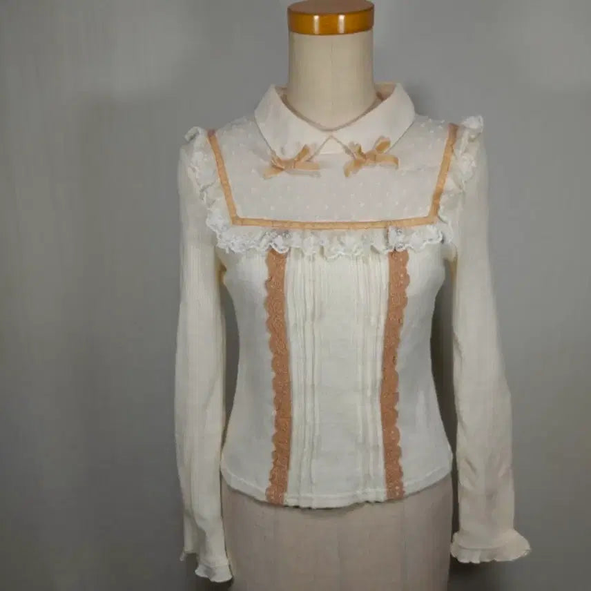 [BUNJANG] Liz Lisa Lace Ribbon Blouse / 리즈리사 레이스 리본 블라우스 니트 라떼갸루 모리걸 히메갸루 로리타 일브