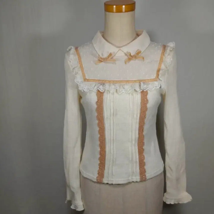 [BUNJANG] Liz Lisa Lace Ribbon Blouse / 리즈리사 레이스 리본 블라우스 니트 라떼갸루 모리걸 히메갸루 로리타 일브