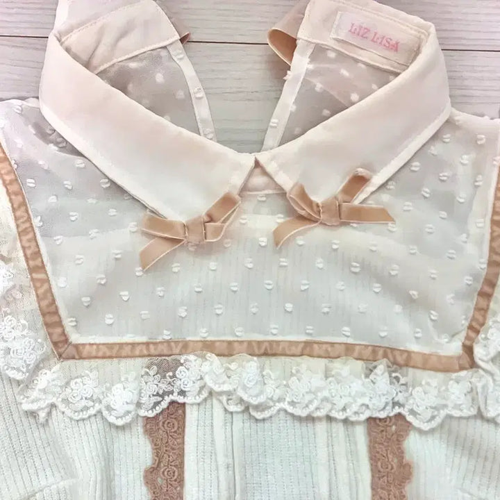 [BUNJANG] Liz Lisa Lace Ribbon Blouse / 리즈리사 레이스 리본 블라우스 니트 라떼갸루 모리걸 히메갸루 로리타 일브