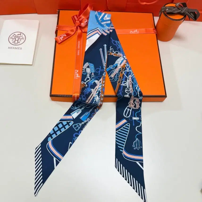 [SOLD OUT] 에르메스 트윌리 스카프 블루 계열 구매