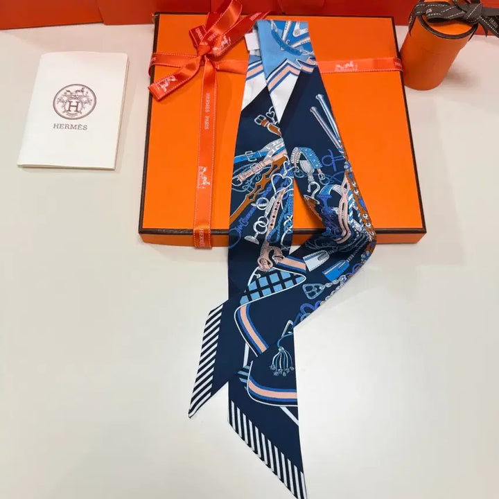 [SOLD OUT] 에르메스 트윌리 스카프 블루 계열 구매