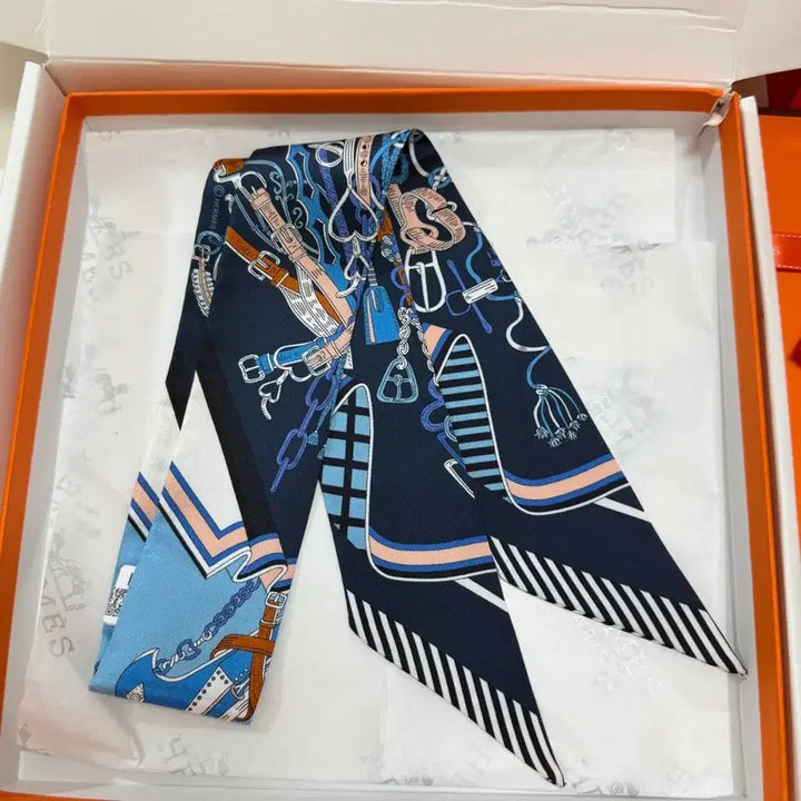[SOLD OUT] 에르메스 트윌리 스카프 블루 계열 구매
