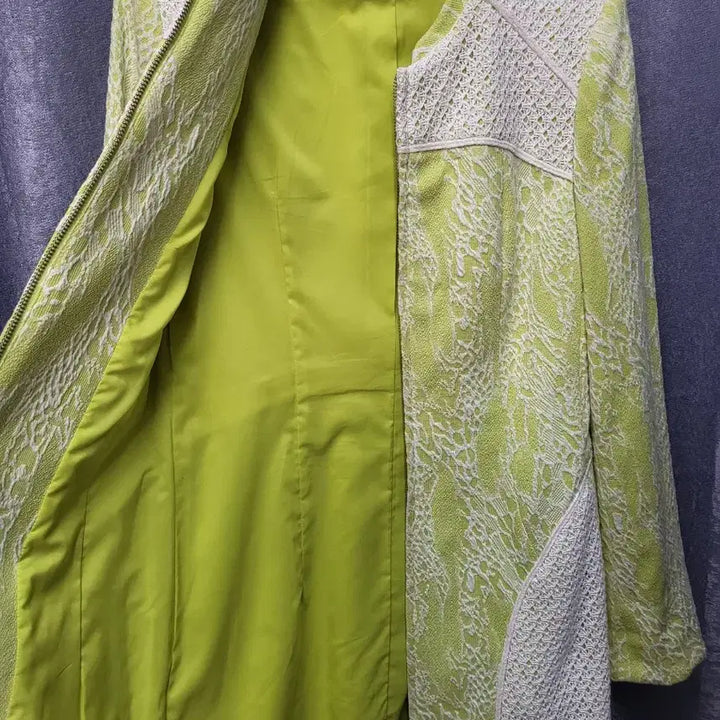 [BUNJANG] Shinwon Lime &amp; White Lace Long Jacket / 신원 씨 라임&amp;화이트 레이스 배색 롱 자켓