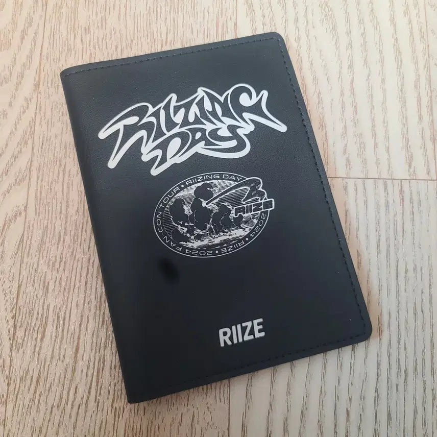 [BUNJANG] RIIZE Passport Cover / 라이즈 여권 커버