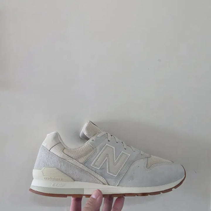 [BUNJANG] New Balance 996v2 Classic Beige Sneakers / [275] 뉴발란스 996v2 클래식 베이지ㅡ단종매물,최저가