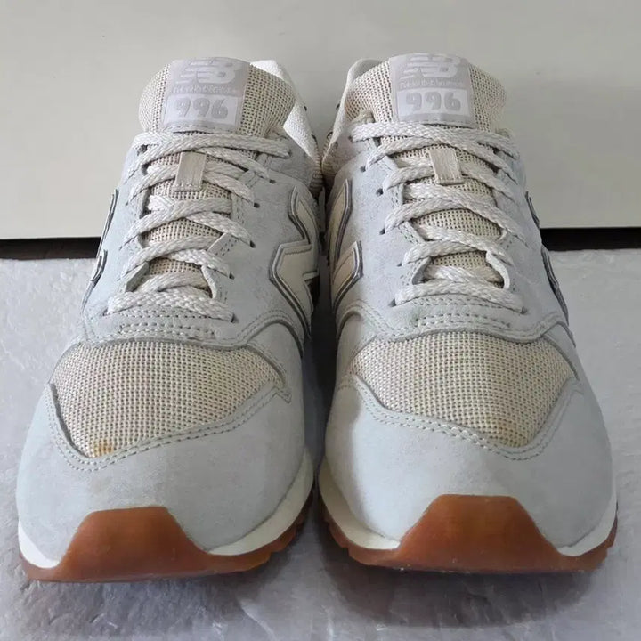 [BUNJANG] New Balance 996v2 Classic Beige Sneakers / [275] 뉴발란스 996v2 클래식 베이지ㅡ단종매물,최저가