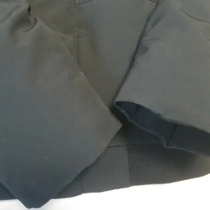 [BUNJANG] Discovery Black Down Padded Jacket / 디스커버리 블랙 다운 패딩