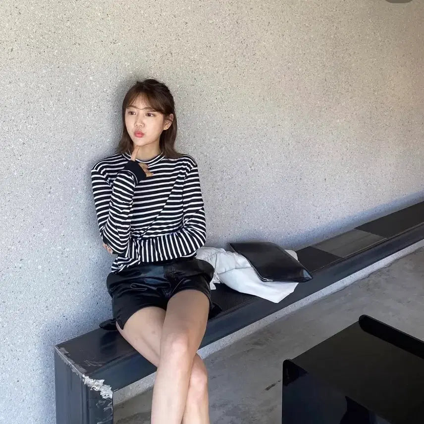 [BUNJANG] Luh A17H Striped Half-Neck T-Shirt / 루흐 a17h 스트라이프 하프넥티
