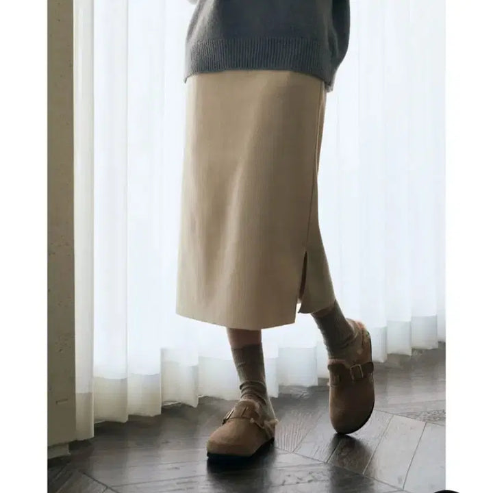[BUNJANG] Roiel Bending Slit Skirt / *새상품*로에일 밴딩 슬릿 스커트