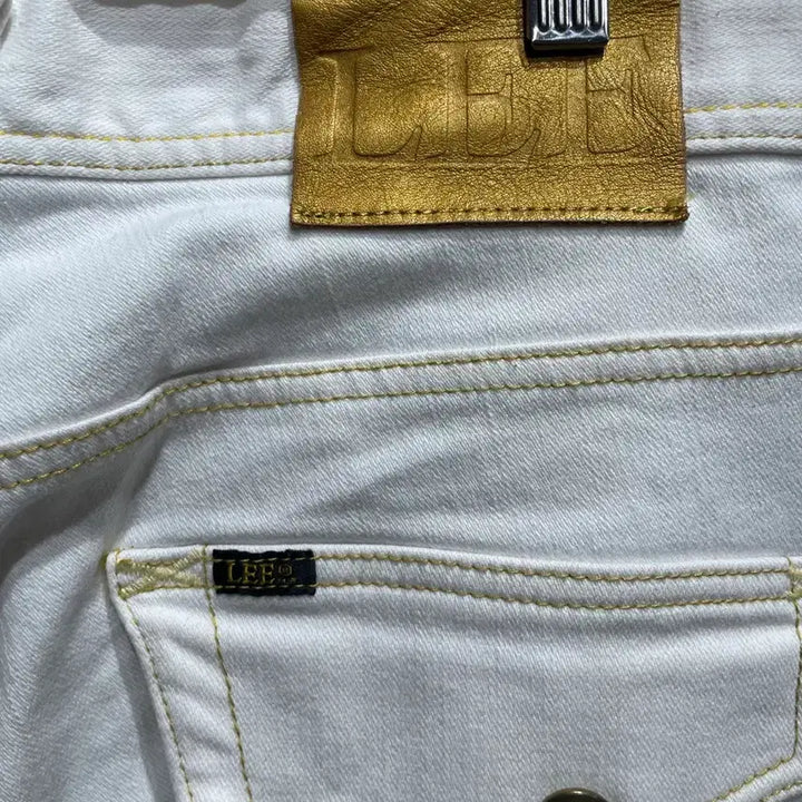 [BUNJANG] Lee Western White Jeans / Lee 웨스턴 화이트진