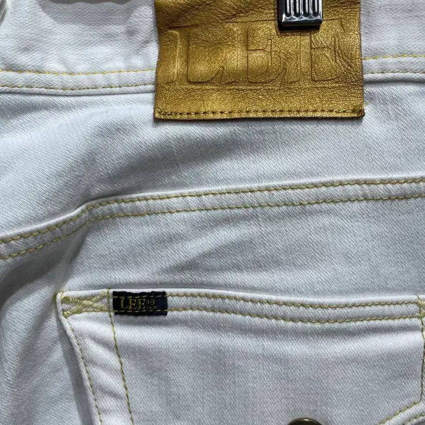 [BUNJANG] Lee Western White Jeans / Lee 웨스턴 화이트진