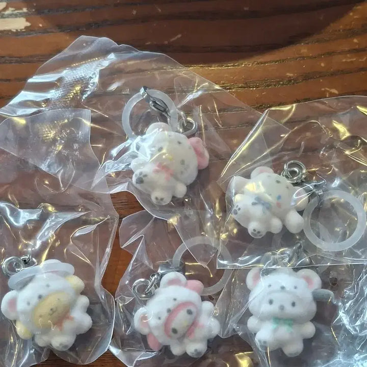[BUNJANG] Sanrio Fuwafuwa Fluffy Mejirusi Keyring / 산리오 후와후와 플로키 메지루시 키링 폼폼푸린