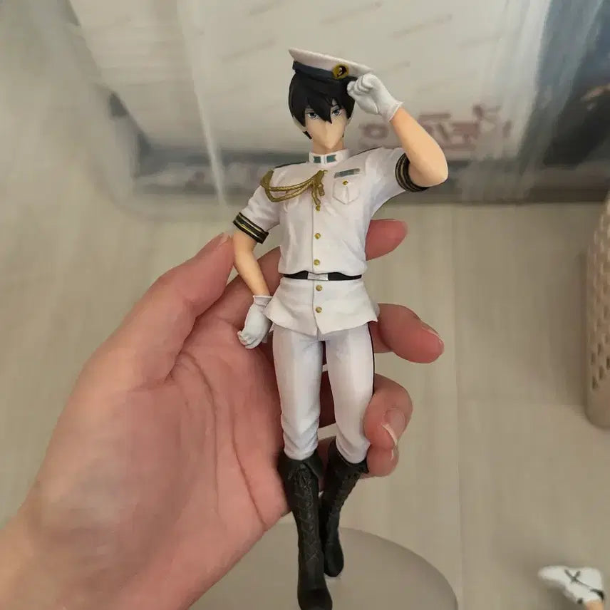 [BUNJANG] Free! Haruka Nanase Uniform Figure / (급처)free! 나나세 하루카 제복 피규어