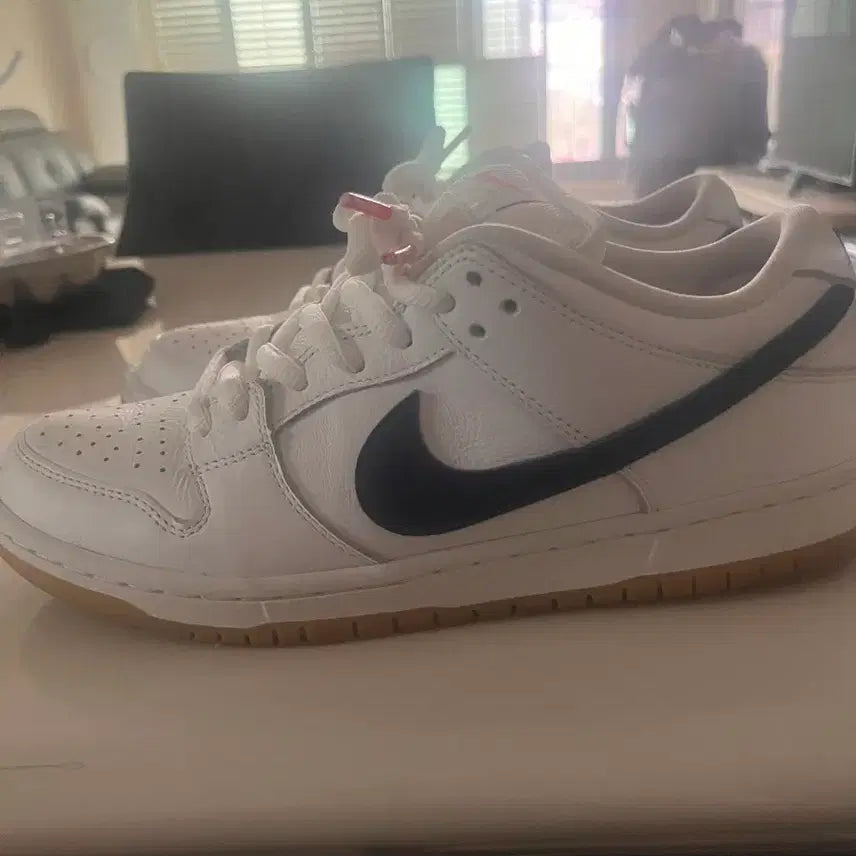 [BUNJANG] Nike SB Dunk Low Pro ISO White Navy Sneakers / 나이키 SB 덩크 로우 프로 ISO 오렌지 라벨 화이트 네이비