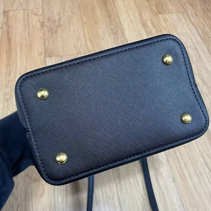 [BUNJANG] Lap Adella Small Tote Bag Crossbody / Lap 아델라 스몰 토트백 크로스백