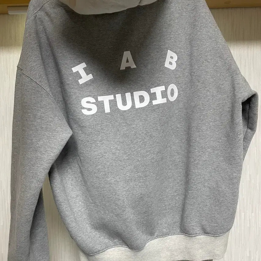 [BUNJANG] IAB Studio Dual Gray Hoodie / (네고연락)아이앱 스튜디오 후드 듀얼 그레이