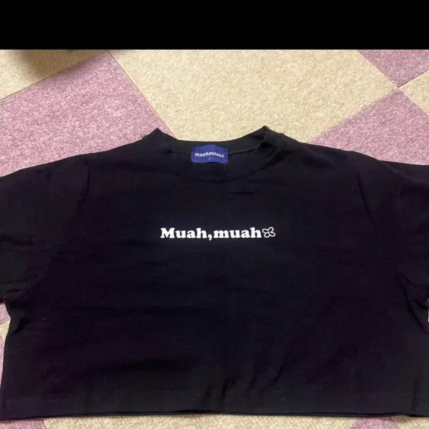 [BUNJANG] Muah Muah Black Crop Short Sleeve T-shirt / 무아무아 블랙 크롭 반팔 티셔츠