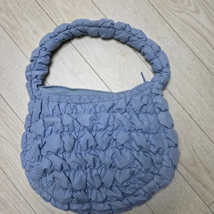 [BUNJANG] COS Cloud Bag Mini Light Blue / COS 코스 구름백 소라색