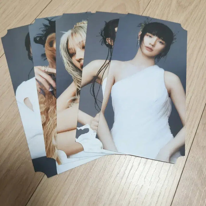 [BUNJANG] (G)I-DLE EXHIBITION Special Photocard Set / 아이들 EXHIBITION 스페셜 포토티켓 세트