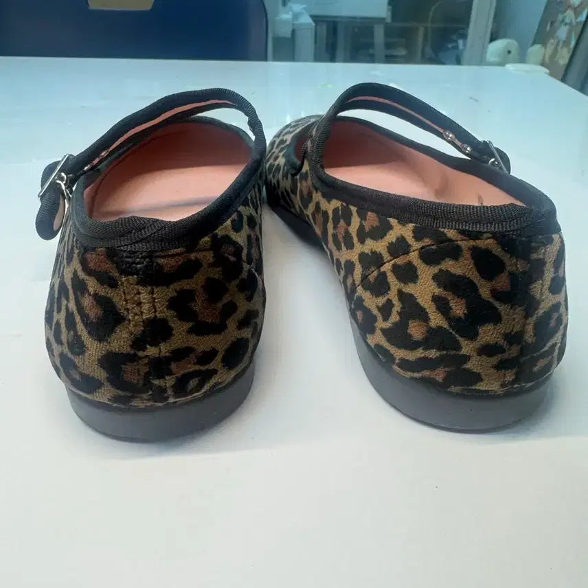[BUNJANG] Victoria Flat Shoes / 빅토리아 플렛 슈즈