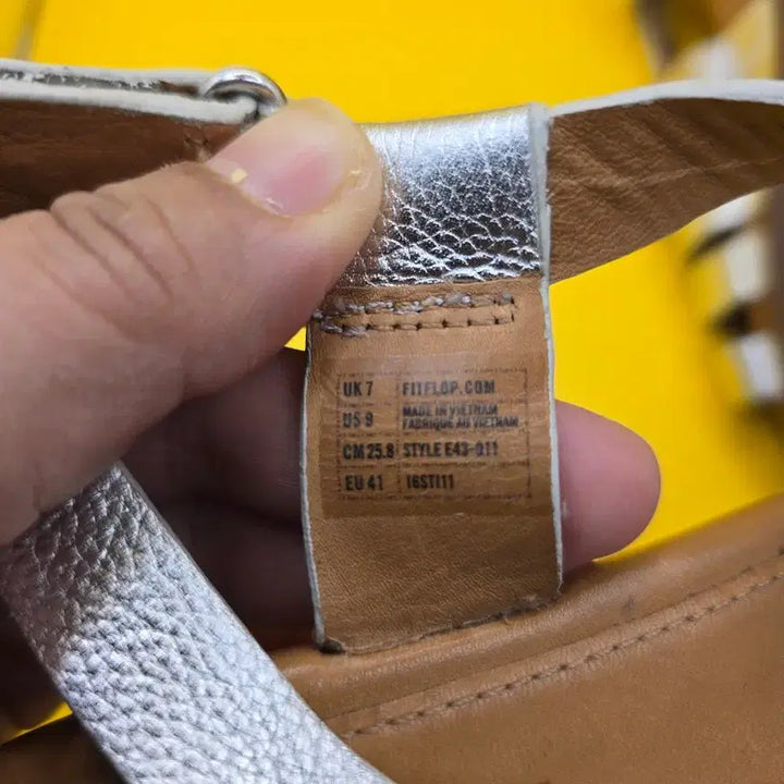 [BUNJANG] Fitflop Dash Leather Strap Sandals EU41 / 핏플랍 Dash 레더 스트랩 샌들 EU41 (255~260)