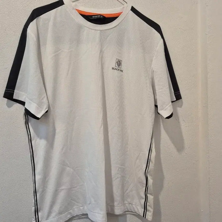 [BUNJANG] Black Yak White Short Sleeve Functional T-Shirt / 블랙야크 흰색 반팔 기능성 티셔츠