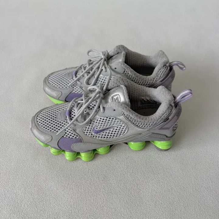 [BUNJANG] Nike Shox Nova Sneakers / [240]나이키(NIKE) 샥스 노바