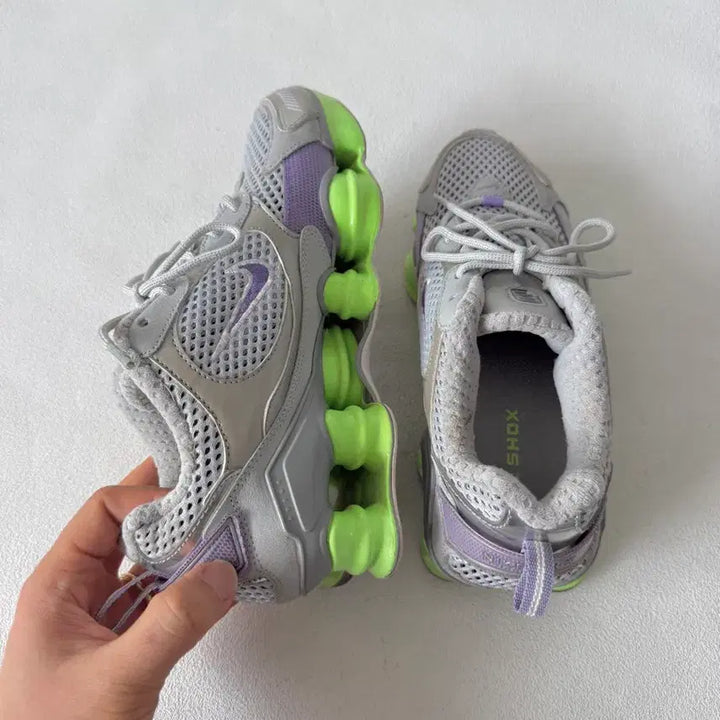 [BUNJANG] Nike Shox Nova Sneakers / [240]나이키(NIKE) 샥스 노바