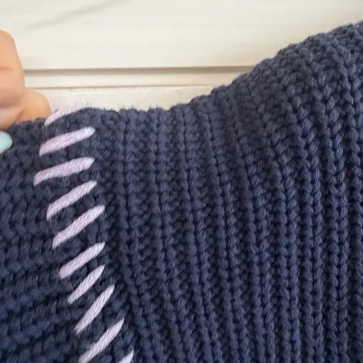 [BUNJANG] General Idea Stitch Cable Knit Sweater / 제너럴아이디어 스티치 케이블니트 (네이비/연보라)