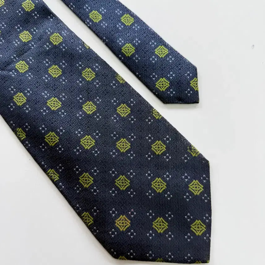 [BUNJANG] Daks Silk Tie / 닥스(Daks) 실크 넥타이 9.5cm