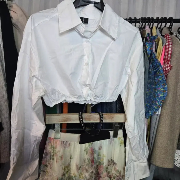 [BUNJANG] White Crop Shirt Blouse / 화이트 크롭 셔츠 블라우스