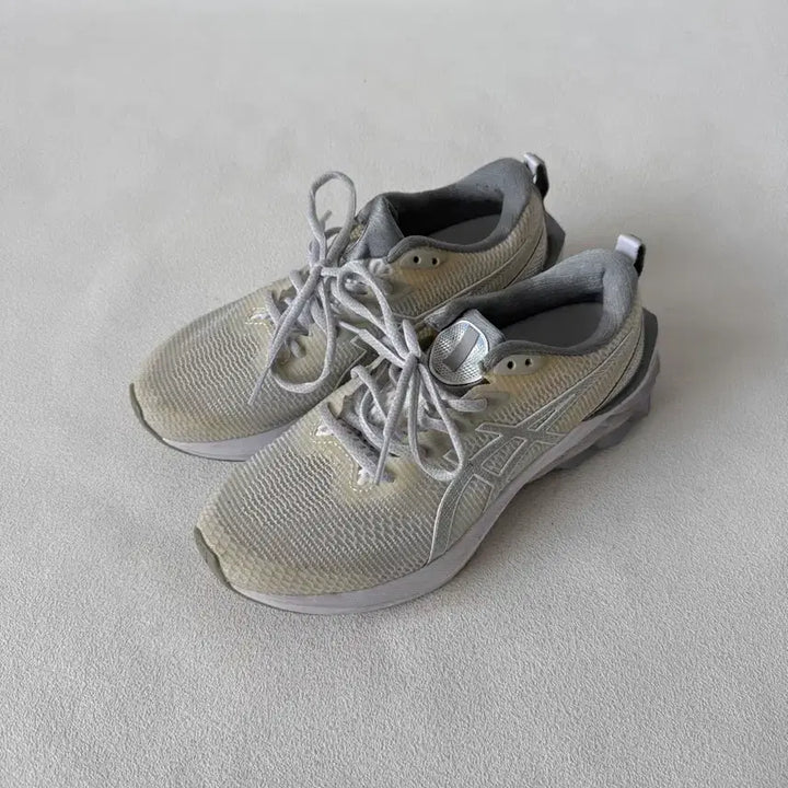[SOLD OUT] [245]아식스(asics) 노바블라스트2 런닝화